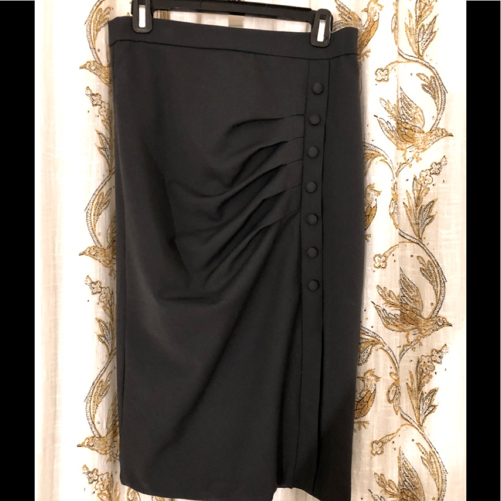 Gray high-waisted pencil skirt